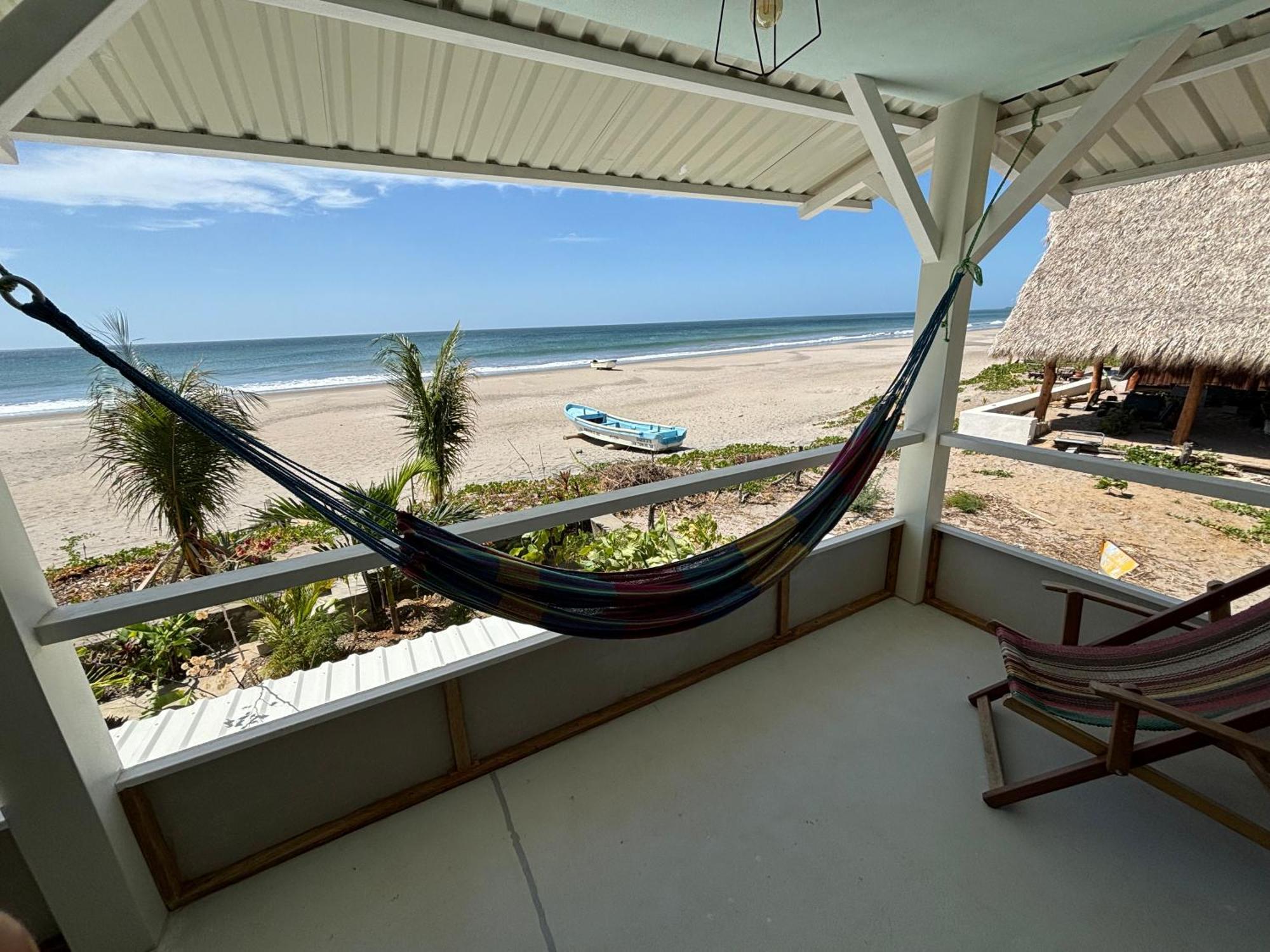 Stella Mar Oceanfront Hotel Popoyo Exteriör bild