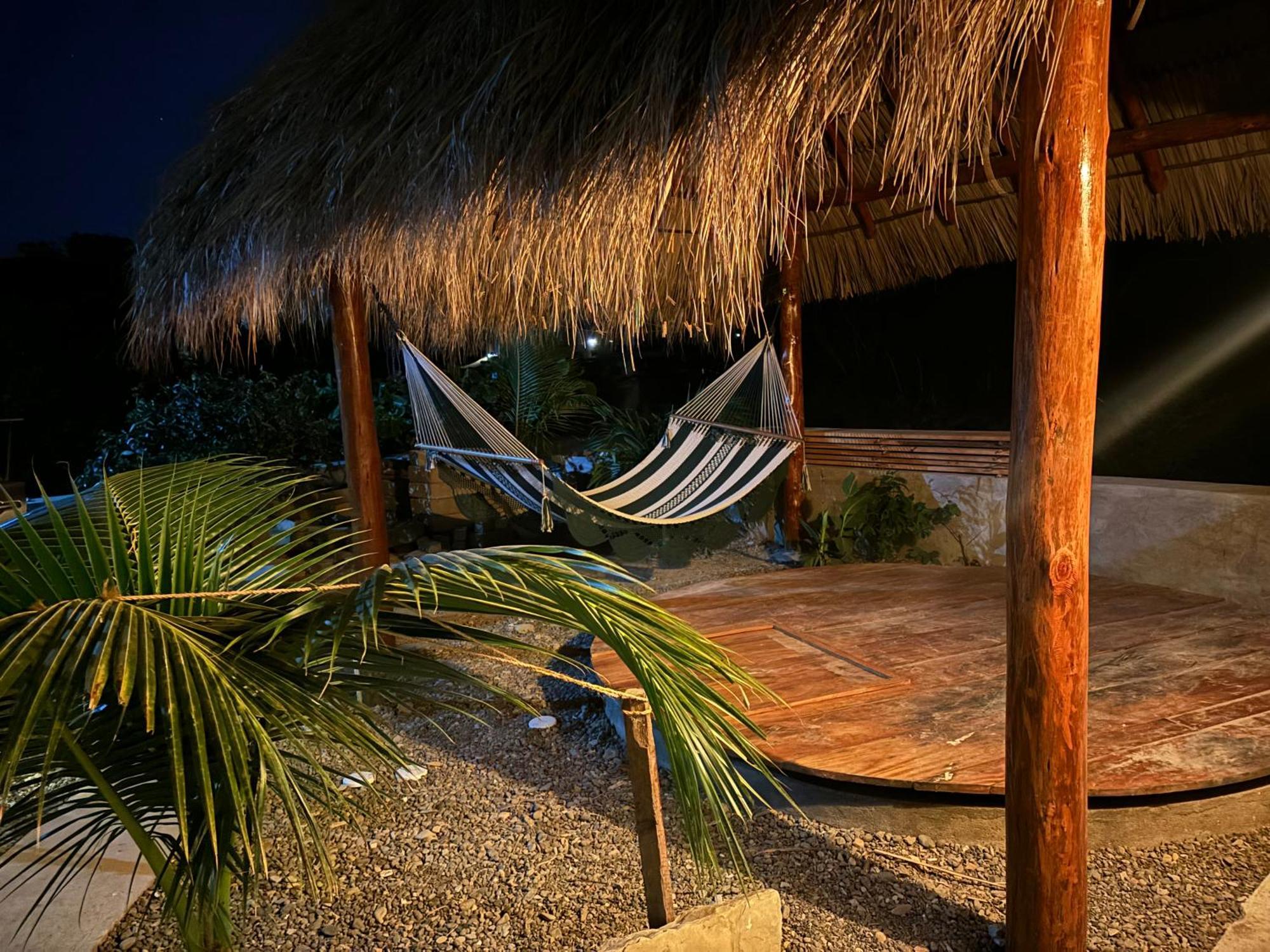 Stella Mar Oceanfront Hotel Popoyo Exteriör bild