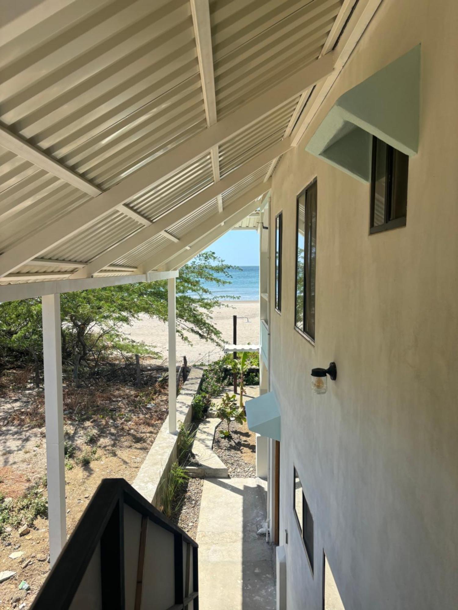 Stella Mar Oceanfront Hotel Popoyo Exteriör bild