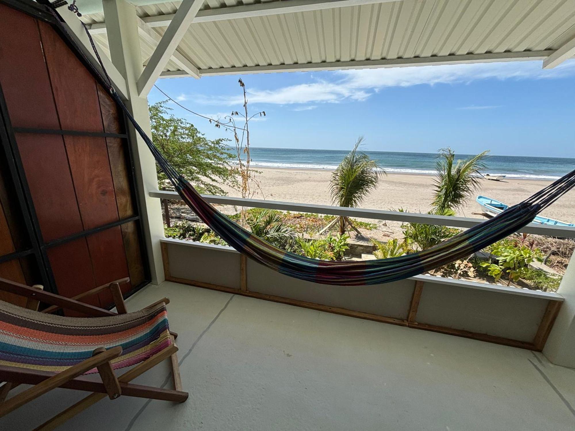 Stella Mar Oceanfront Hotel Popoyo Exteriör bild