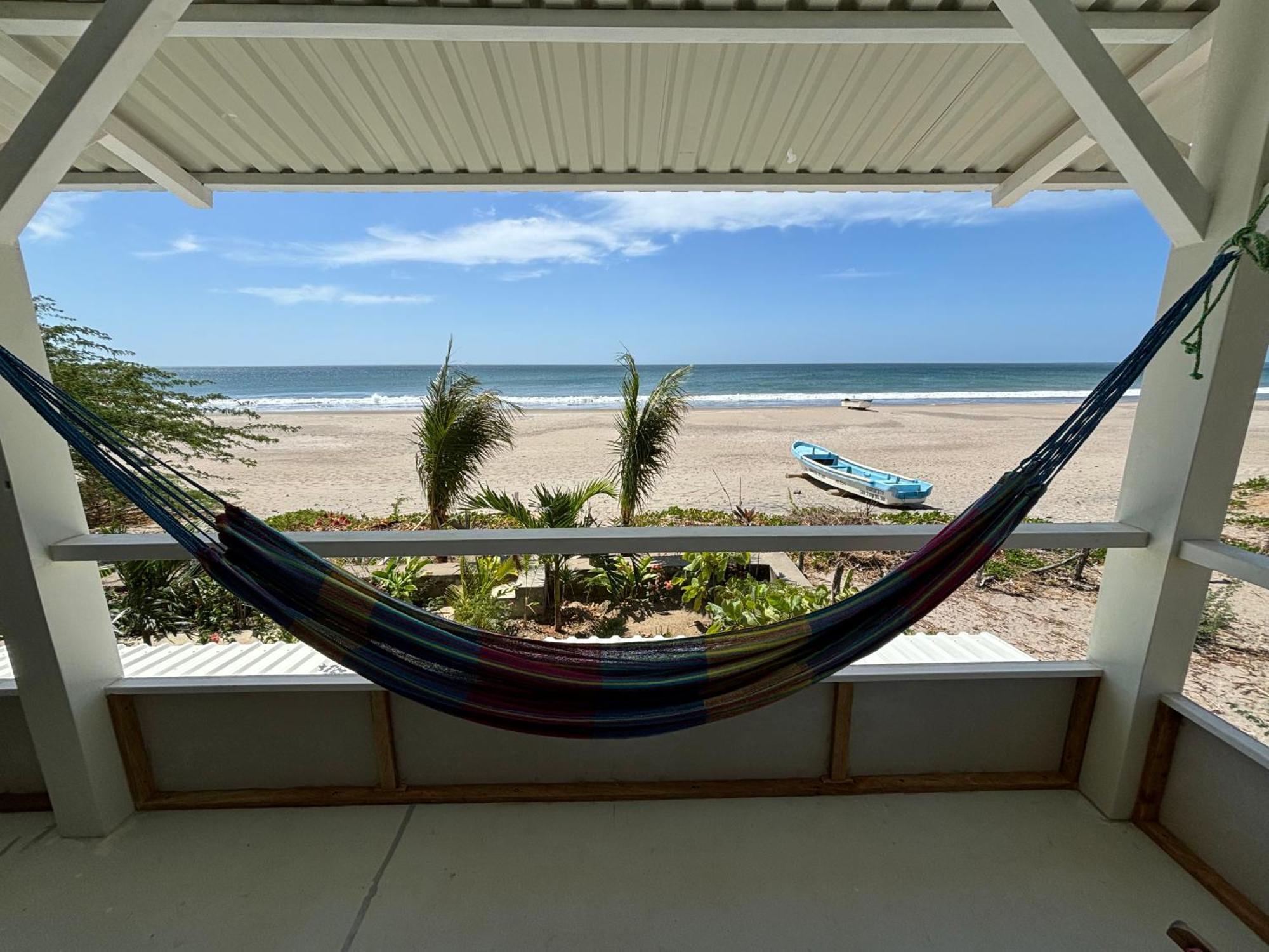 Stella Mar Oceanfront Hotel Popoyo Exteriör bild