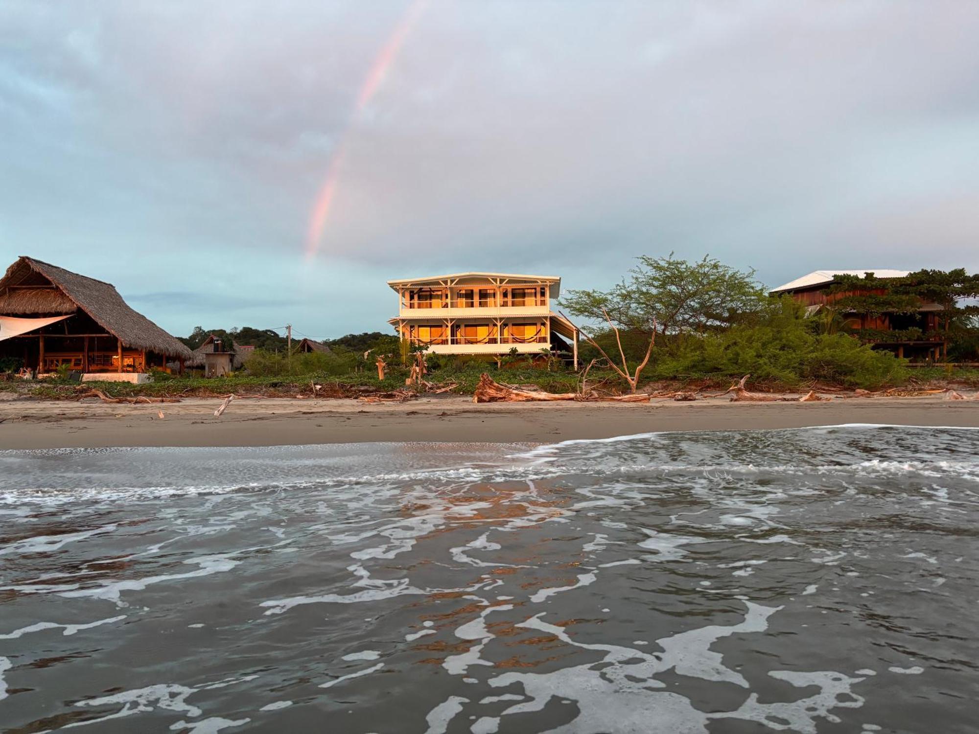 Stella Mar Oceanfront Hotel Popoyo Exteriör bild