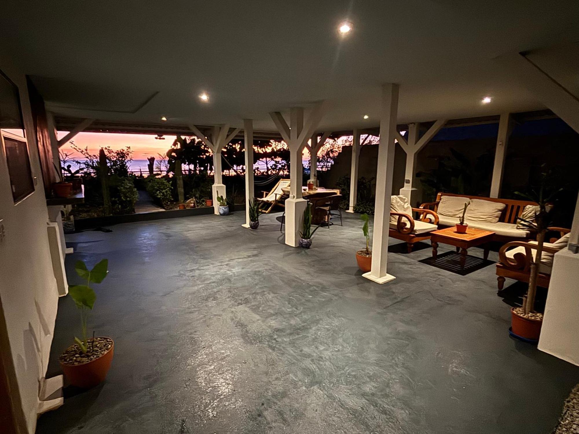 Stella Mar Oceanfront Hotel Popoyo Exteriör bild