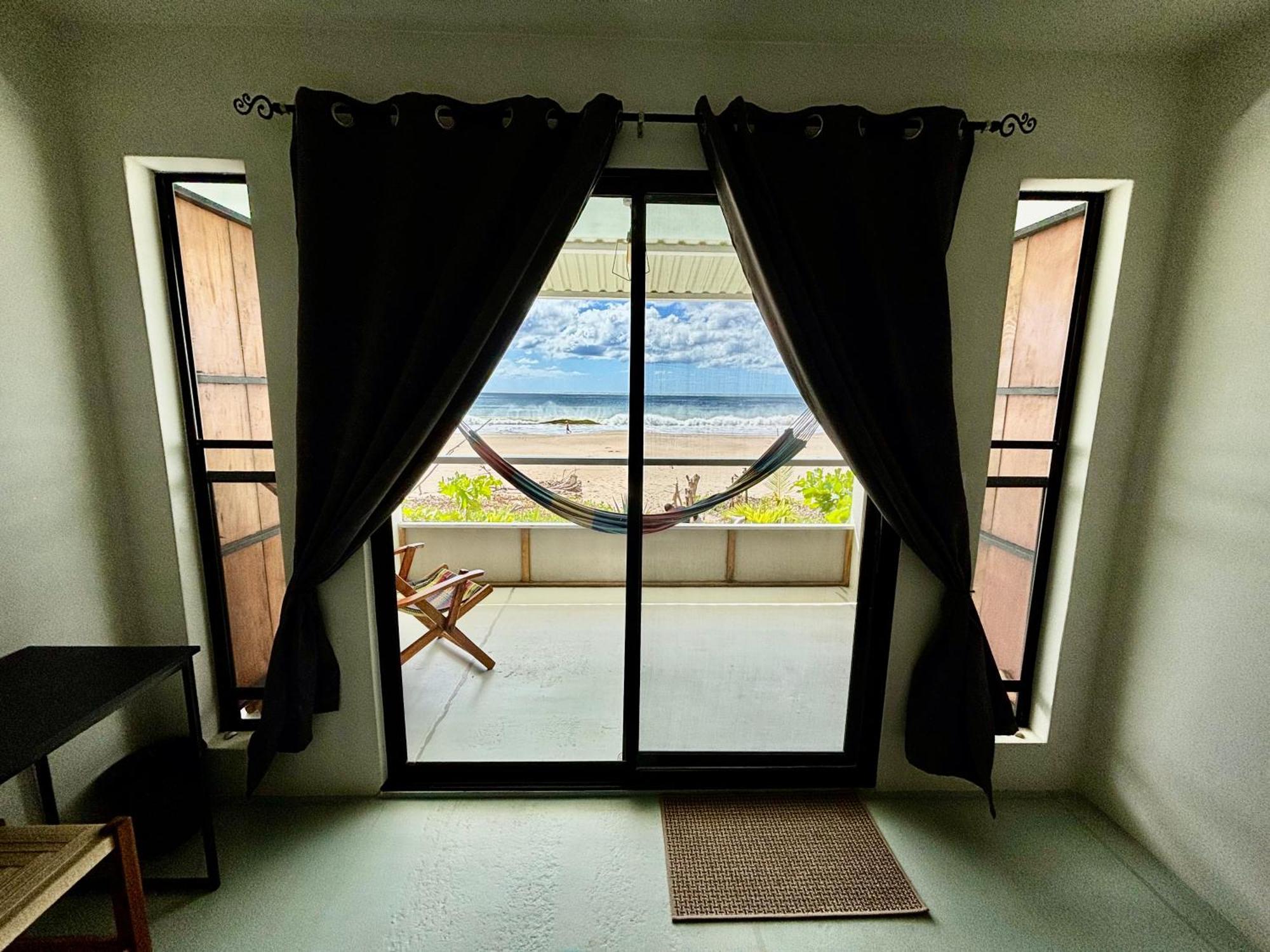 Stella Mar Oceanfront Hotel Popoyo Exteriör bild